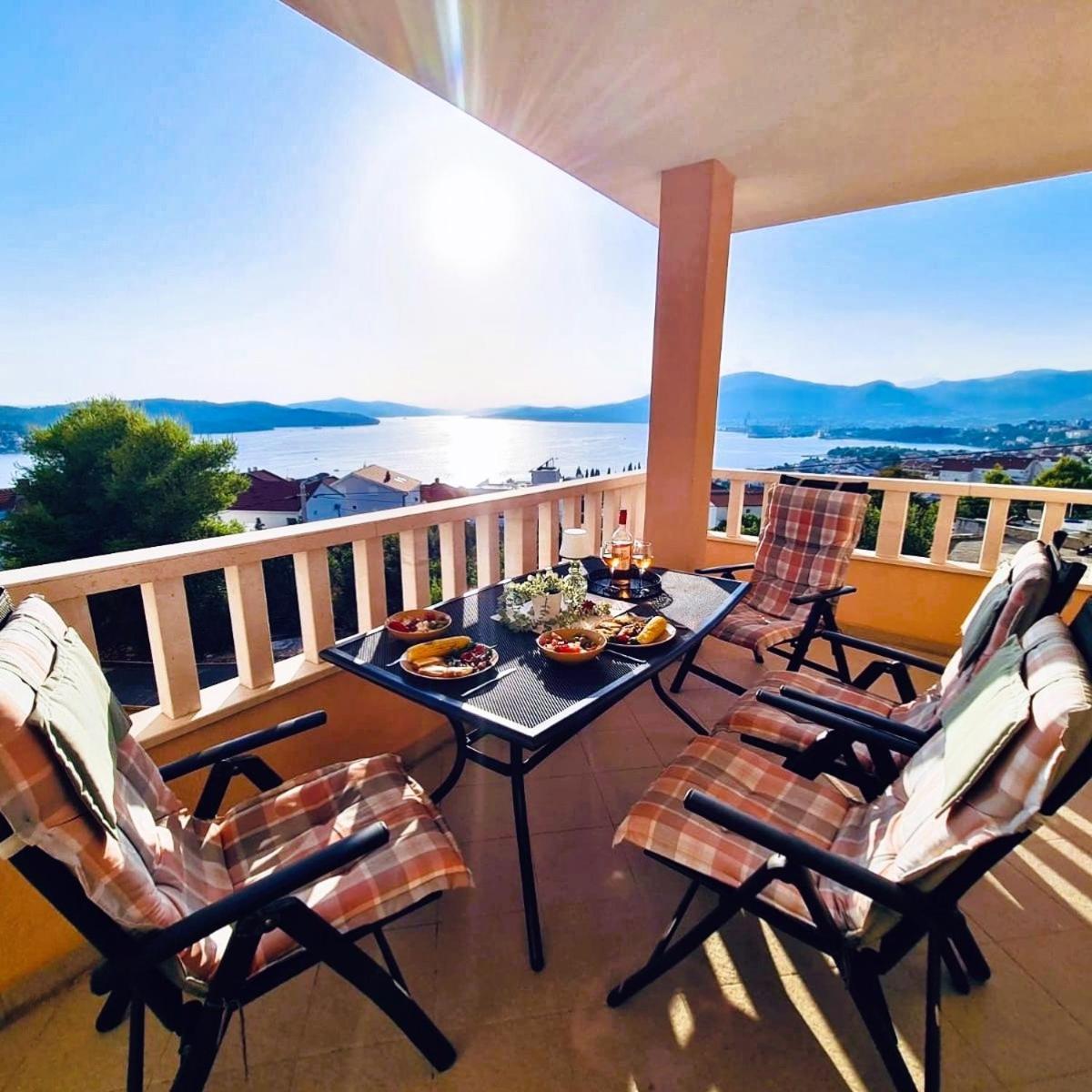 Villa Maja Trogir Exterior photo